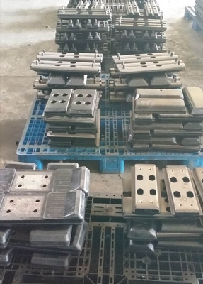 500 mm Breite 171 Pitch-Kette auf schwarzen Bagger Gummi und Stahl Gummi Pads