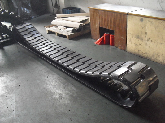470x152.4x52 Glatte oder gravierte Muster Gummibahnen Asphalt Paver Teile mit 52 Verbindungen