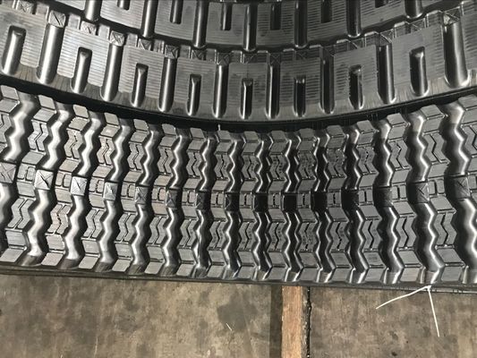 320x86x55/400x86x55/450x86x55 Zigzag-Muster Schlittschleifer Lader Gummibahn