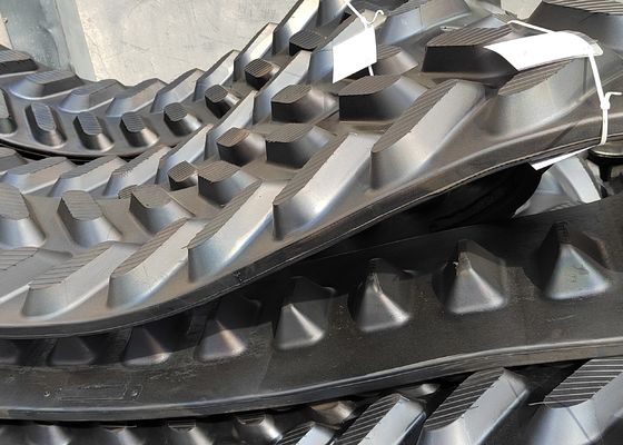 Gummikette 300X127X32 für Traktor M8540, 3C878-49010