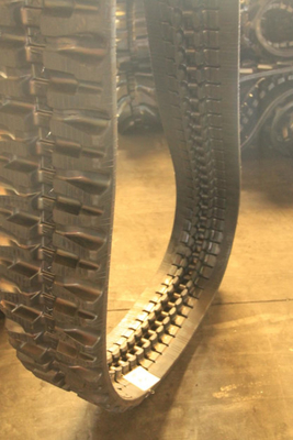 250mm Ersatzteile breiter Bagger-Rubber Tracks Excavators lärmarm